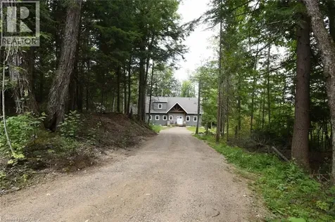 1417 Dickie Lake Road Baysville ON P0B 1A0