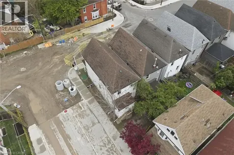 643 Wilson Street Hamilton ON L8L 1V2