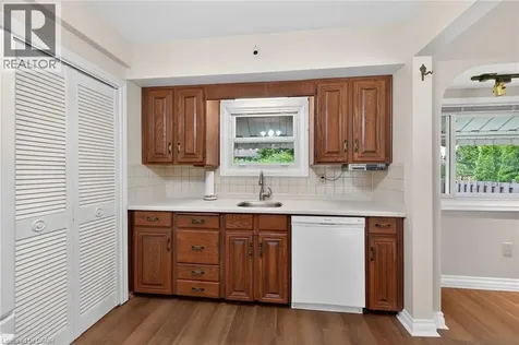 88 West 33rd Street Hamilton ON L9C 5J1