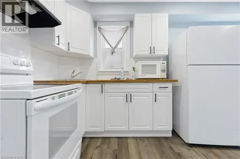 235 Hamilton Road London ON N5Z 1P9