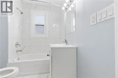 235 Hamilton Road London ON N5Z 1P9