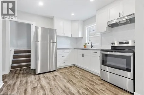 235 Hamilton Road London ON N5Z 1P9