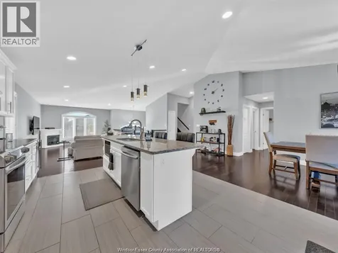 1524 Inverness Avenue Windsor ON N8P 0B1