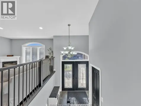 1524 Inverness Avenue Windsor ON N8P 0B1