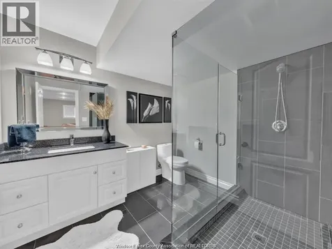 1524 Inverness Avenue Windsor ON N8P 0B1
