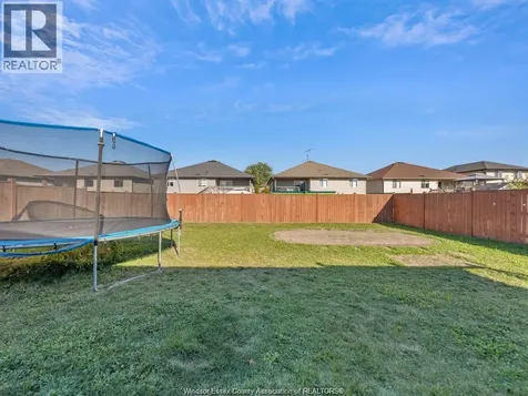 1524 Inverness Avenue Windsor ON N8P 0B1