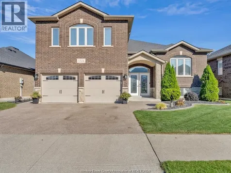 1524 Inverness Avenue Windsor ON N8P 0B1