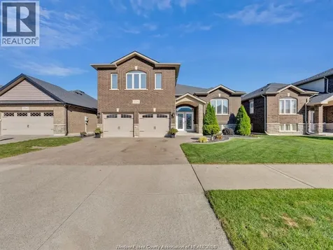 1524 Inverness Avenue Windsor ON N8P 0B1