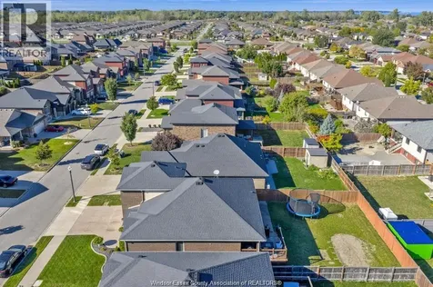1524 Inverness Avenue Windsor ON N8P 0B1