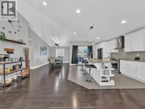 1524 Inverness Avenue Windsor ON N8P 0B1