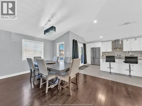 1524 Inverness Avenue Windsor ON N8P 0B1