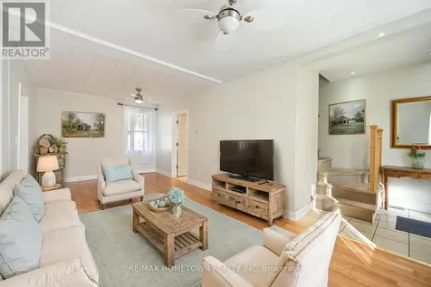 72 Havelock Street Brockville ON K6V 4M1