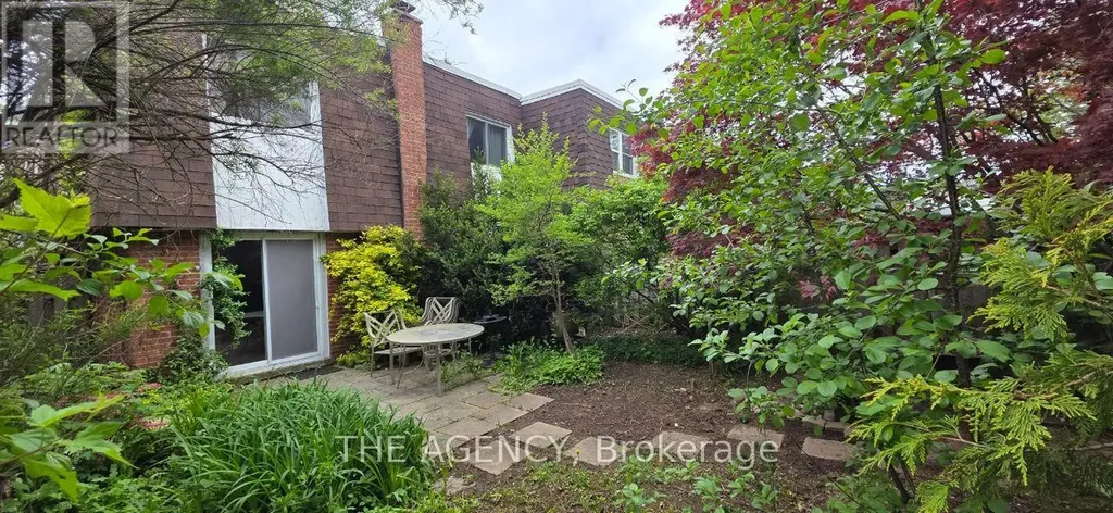 69 Silas Hill Drive Toronto (don Valley Village) ON M2J 2X8