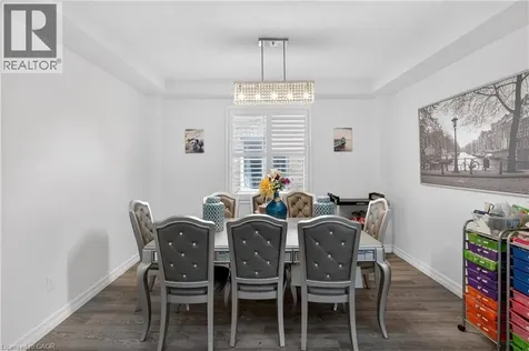 9 Fleming Crescent Caledonia ON N3W 1E1