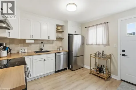 34 Baillie Street Hamilton ON L8N 2K5