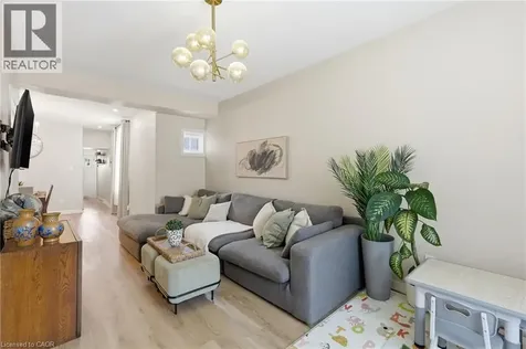 34 Baillie Street Hamilton ON L8N 2K5