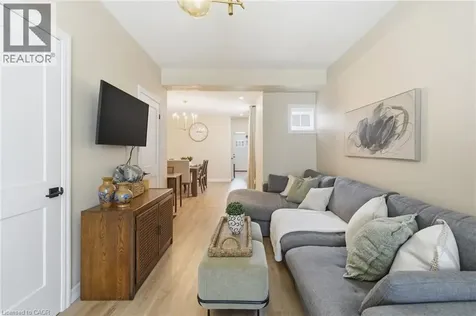 34 Baillie Street Hamilton ON L8N 2K5