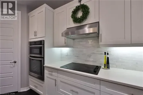 3205 Violet Gardens Oakville ON L6M 1L5