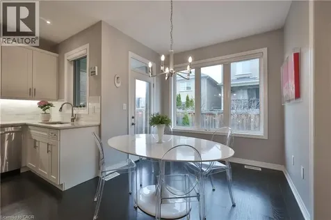 3205 Violet Gardens Oakville ON L6M 1L5