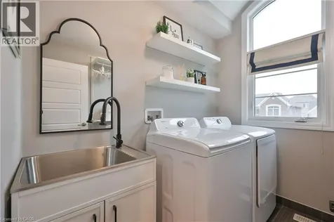 3205 Violet Gardens Oakville ON L6M 1L5