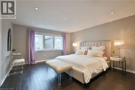 3205 Violet Gardens Oakville ON L6M 1L5