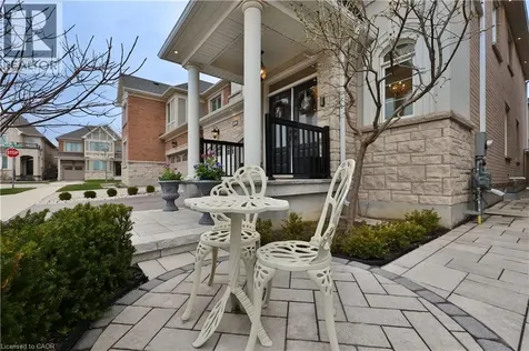 3205 Violet Gardens Oakville ON L6M 1L5
