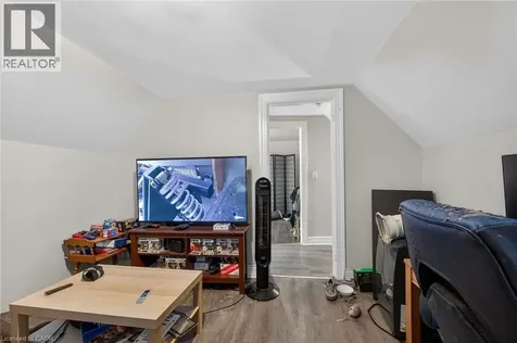 227 Sherman Avenue South Hamilton ON L8M 2R2