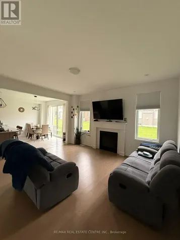 350 Madelaine Drive South Barrie ON L9J 0Y9