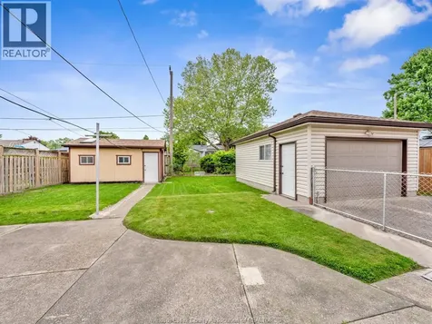 3756 Rosemount Avenue Windsor ON N9C 2E5