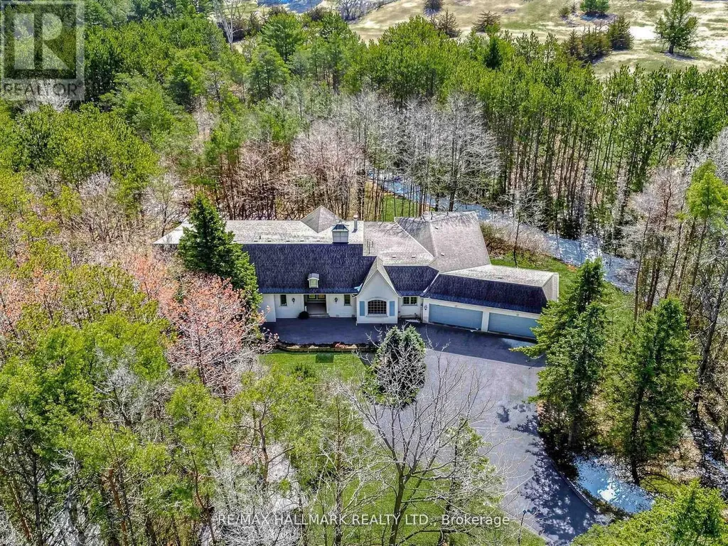 18381 Mccowan Road East Gwillimbury ON L0G 1M0