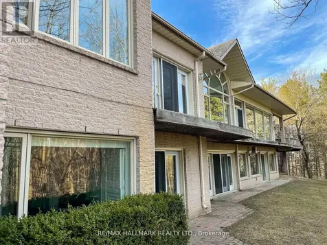 18381 Mccowan Road East Gwillimbury ON L0G 1M0