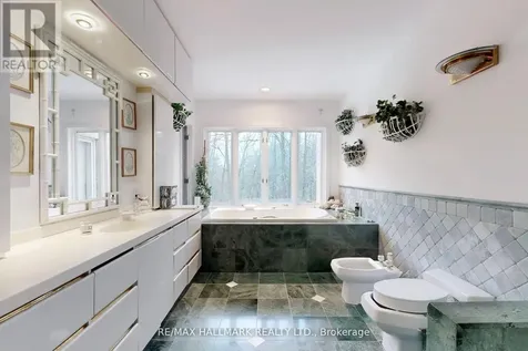 18381 Mccowan Road East Gwillimbury ON L0G 1M0