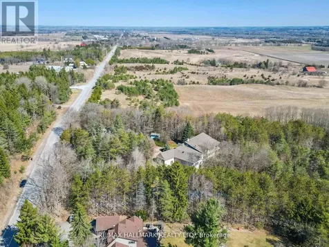 18381 Mccowan Road East Gwillimbury ON L0G 1M0