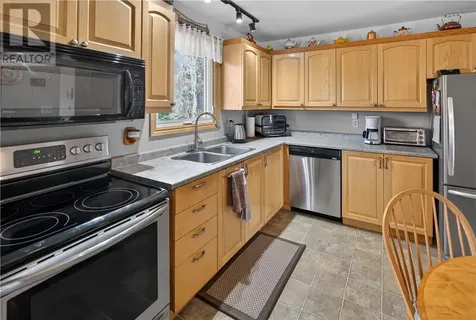219 Autumnwood Crescent Sudbury ON P3B 3Z5