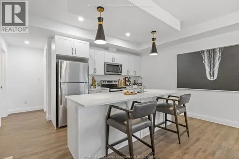3817 Howard Avenue Windsor ON N9E 0B5