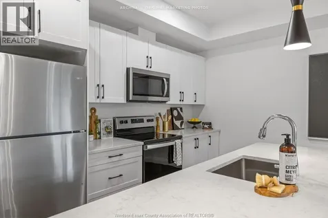 3817 Howard Avenue Windsor ON N9E 0B5