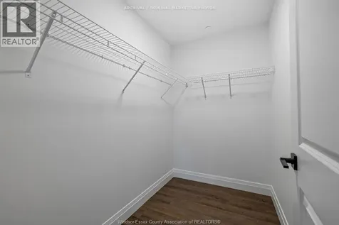 3817 Howard Avenue Windsor ON N9E 0B5
