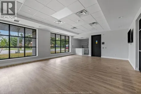 3817 Howard Avenue Windsor ON N9E 0B5