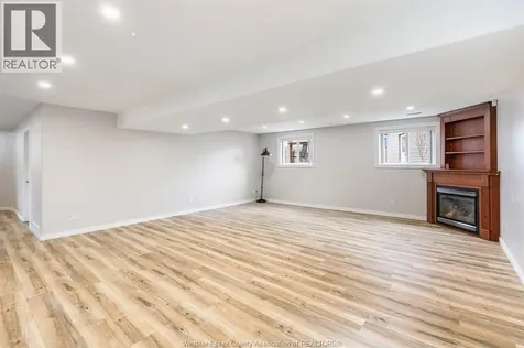 7 Beniuk Court Leamington ON N8H 5K9