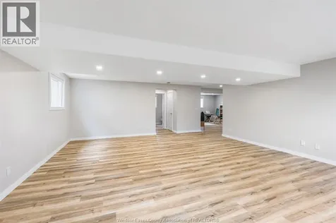 7 Beniuk Court Leamington ON N8H 5K9