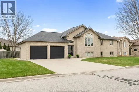 7 Beniuk Court Leamington ON N8H 5K9