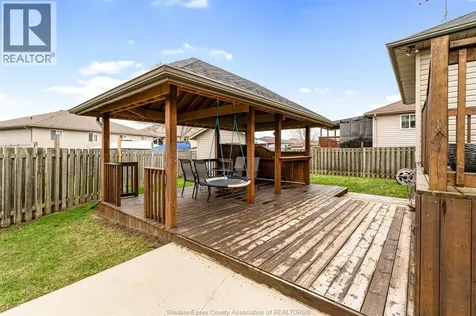 7 Beniuk Court Leamington ON N8H 5K9