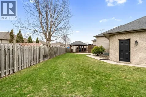 7 Beniuk Court Leamington ON N8H 5K9