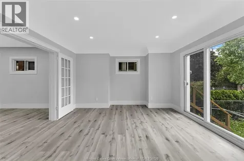 1525 Dougall Windsor ON N8X 1S2