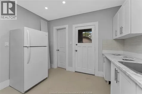 1525 Dougall Windsor ON N8X 1S2