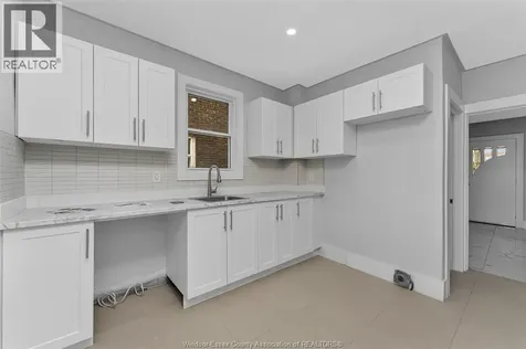 1525 Dougall Windsor ON N8X 1S2