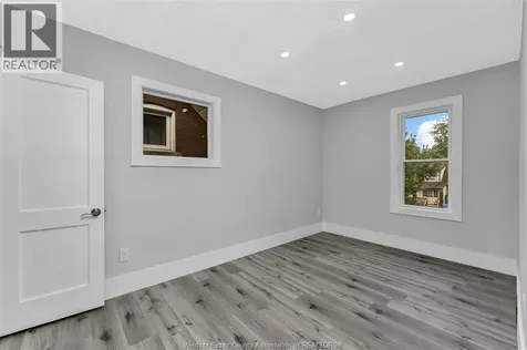1525 Dougall Windsor ON N8X 1S2