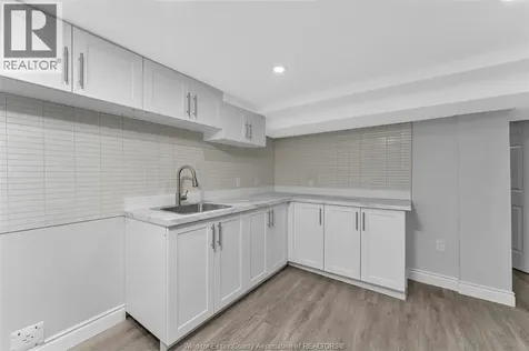 1525 Dougall Windsor ON N8X 1S2