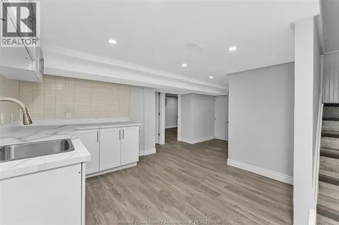 1525 Dougall Windsor ON N8X 1S2