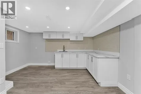 1525 Dougall Windsor ON N8X 1S2